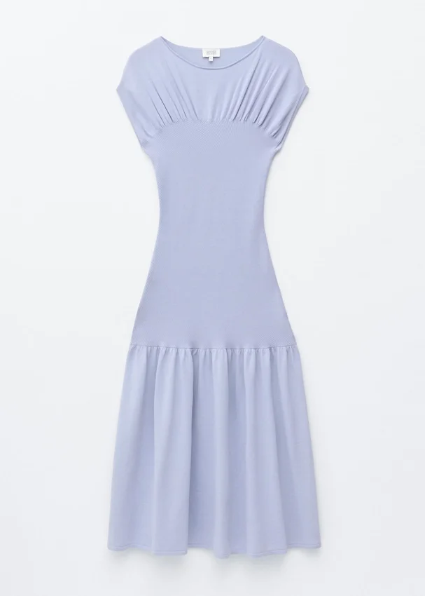 Maxikleid mit Einsätzen Maxikleid mit Einsätzen