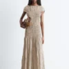 Maxikleid mit Smokarbeit