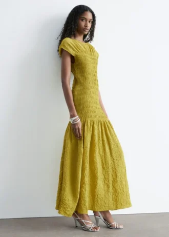 Maxikleid mit Smokarbeit