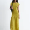 Maxikleid mit Smokarbeit