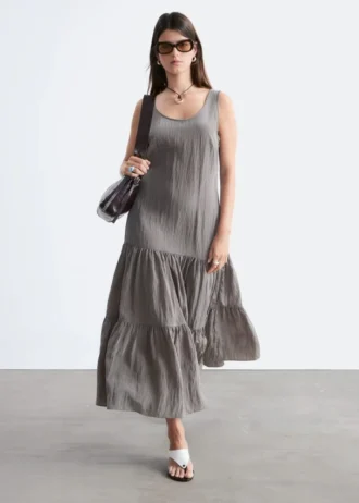 Maxikleid mit Stufenrock Maxikleid mit Stufenrock