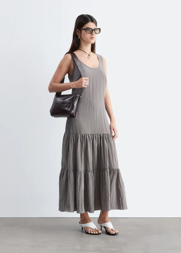 Maxikleid mit Stufenrock Maxikleid mit Stufenrock