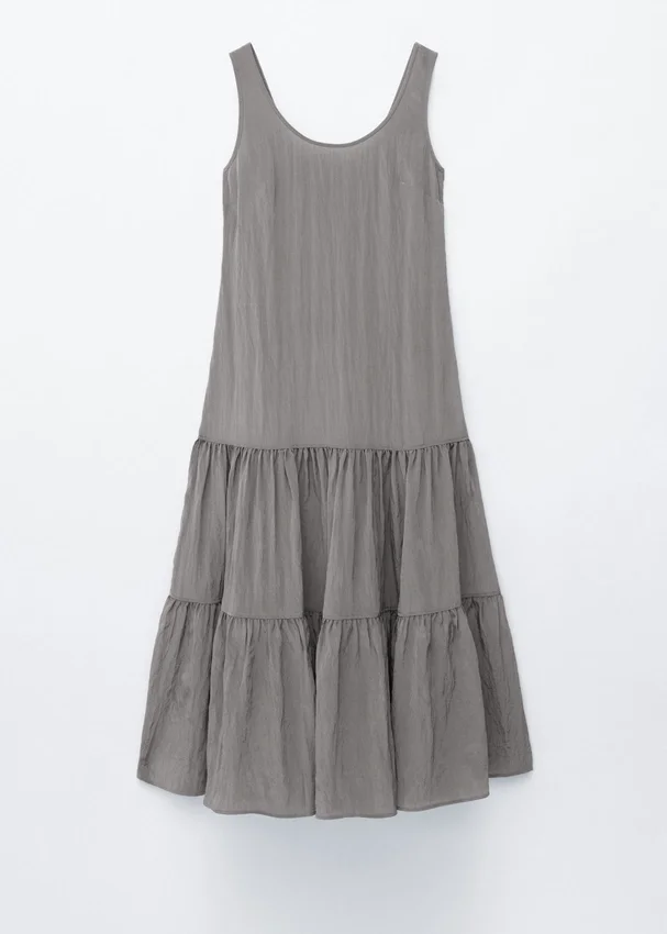 Maxikleid mit Stufenrock Maxikleid mit Stufenrock