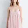 Maxikleid mit Trägern und Stickerei Maxikleid mit Trägern und Stickerei
