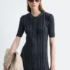 Midikleid aus Rippstrick Midikleid aus Rippstrick