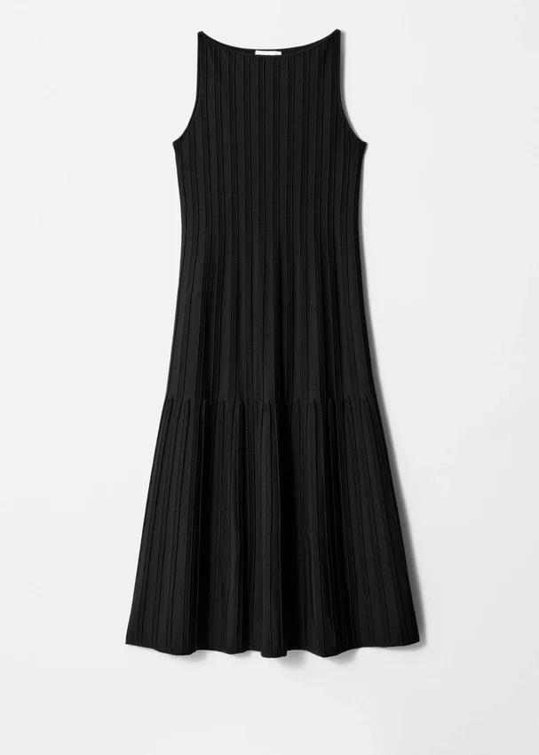 Midikleid aus Rippstrick Midikleid aus Rippstrick
