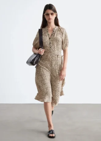 Midikleid mit Bindegürtel