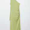 Midikleid mit einem Schulter- und Schal-Detail