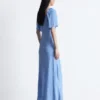 Midikleid mit Flatterärmeln