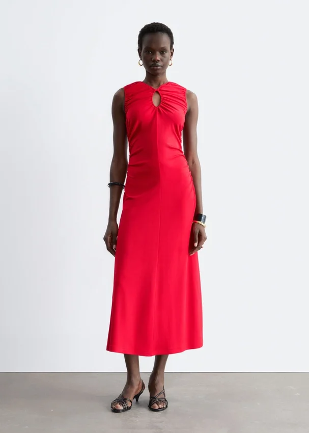 Midikleid mit gerafftem Schlüssellochausschnitt Midikleid mit gerafftem Schlüssellochausschnitt