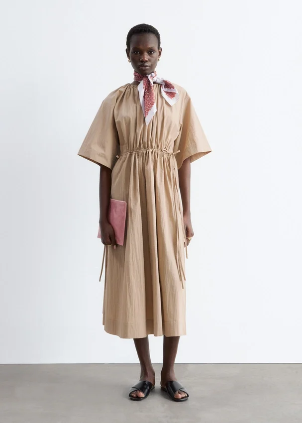Midikleid mit Kordelzug Midikleid mit Kordelzug