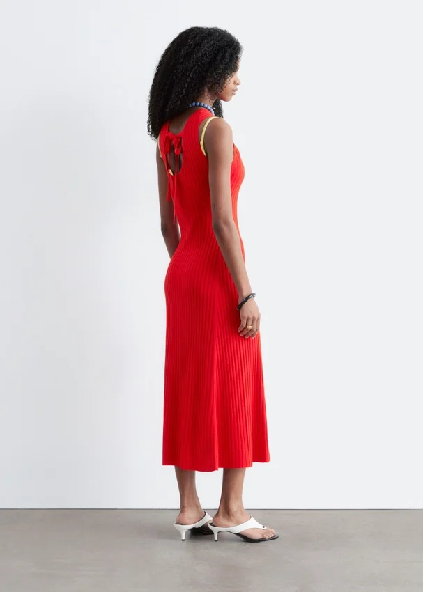 Midikleid mit Rippmuster Midikleid mit Rippmuster