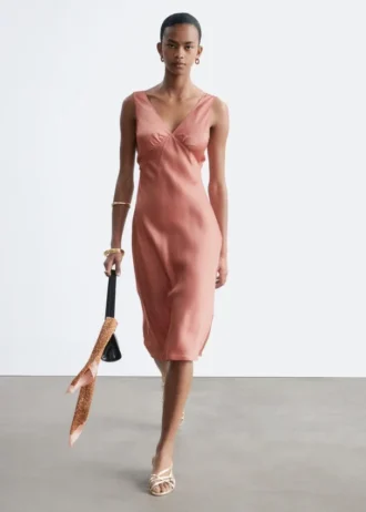 Midikleid mit V-Ausschnitt