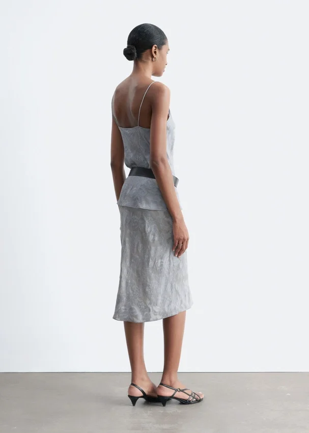 Midiröcke aus Viskose-Seiden-Jacquard Midiröcke aus Viskose-Seiden-Jacquard