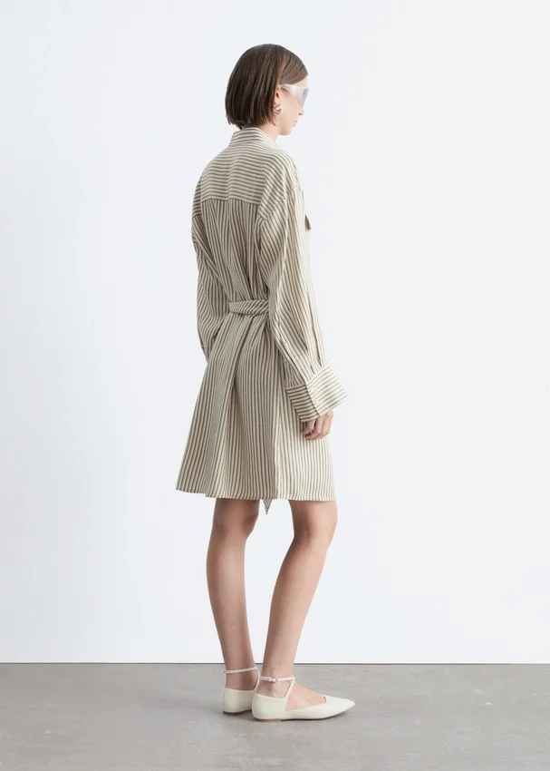 Mini-Hemdkleid mit Bindegürtel Mini-Hemdkleid mit Bindegürtel