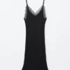 Mini-Kleid aus Rippstrick Mini-Kleid aus Rippstrick