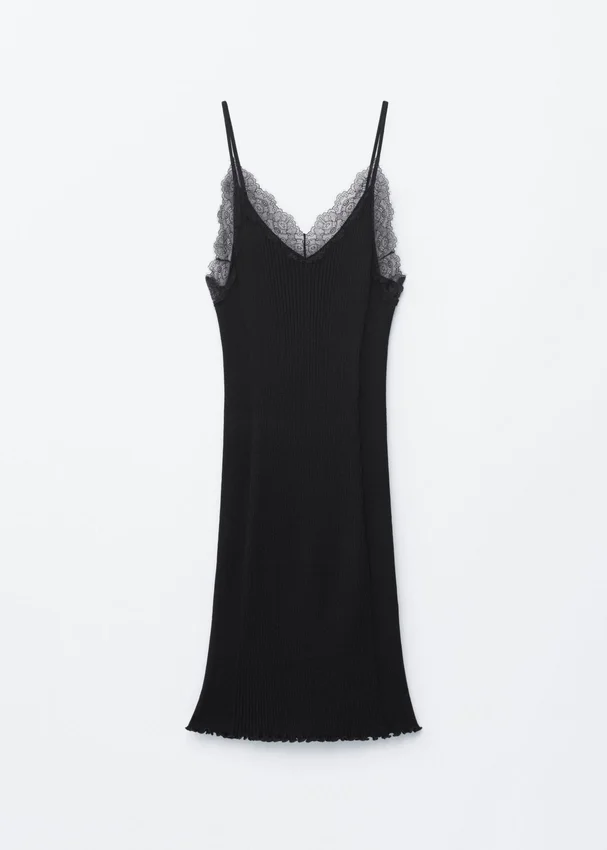 Mini-Kleid aus Rippstrick Mini-Kleid aus Rippstrick
