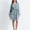 Mini-Wickelkleid mit Blumenmuster Mini-Wickelkleid mit Blumenmuster