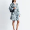 Mini-Wickelkleid mit Blumenmuster Mini-Wickelkleid mit Blumenmuster