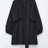 Minikleid mit Schaldetail Minikleid mit Schaldetail
