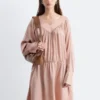 Minikleid mit V-Ausschnitt und Kordelzug Minikleid mit V-Ausschnitt und Kordelzug