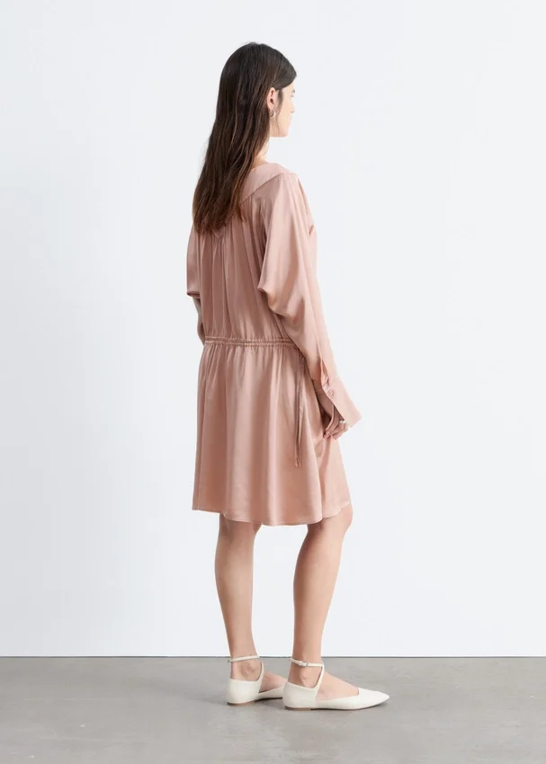 Minikleid mit V-Ausschnitt und Kordelzug Minikleid mit V-Ausschnitt und Kordelzug