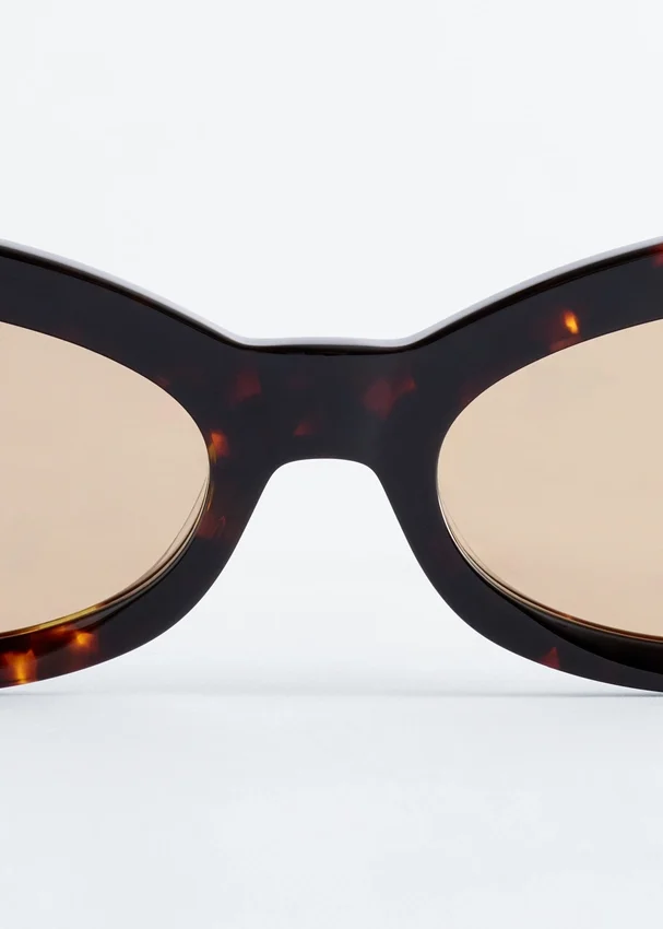 Ovale Cat-Eye-Sonnenbrille Ovale Cat-Eye-Sonnenbrille