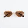 Ovale Sonnenbrille mit Drahtgestell