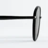 Ovale Sonnenbrille mit Drahtgestell