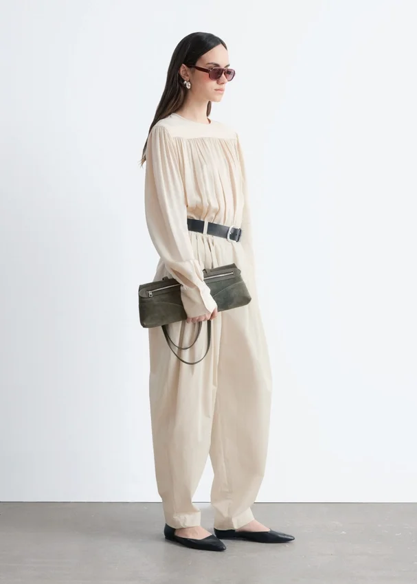 Plisseehose mit weitem Bein Plisseehose mit weitem Bein