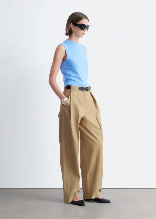 Plissierte Hose mit weitem Bein Plissierte Hose mit weitem Bein