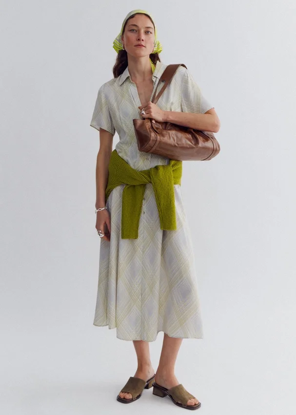 Plissiertes Hemdkleid Plissiertes Hemdkleid