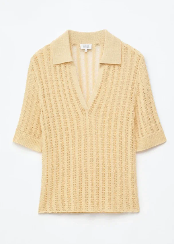 Polo-Shirt aus offenem Strick Polo-Shirt aus offenem Strick