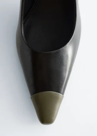 Pumps aus Leder mit Farbblöcken