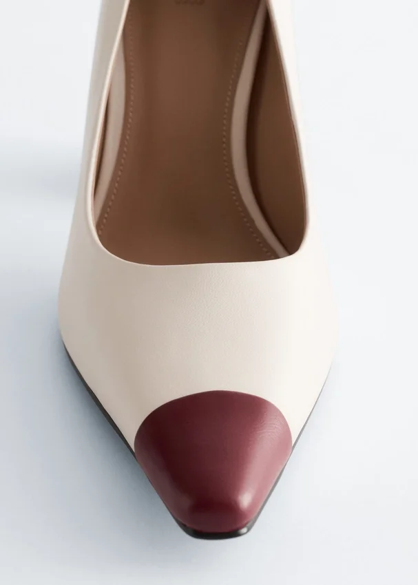 Pumps aus Leder mit Farbblöcken Pumps aus Leder mit Farbblöcken