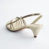 Riemchen-Ledersandalen