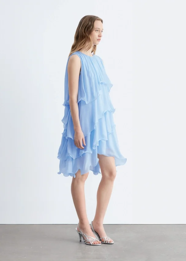 Ärmelloses Minikleid mit Rüschen Ärmelloses Minikleid mit Rüschen