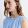 Ärmelloses Minikleid mit Rüschen Ärmelloses Minikleid mit Rüschen
