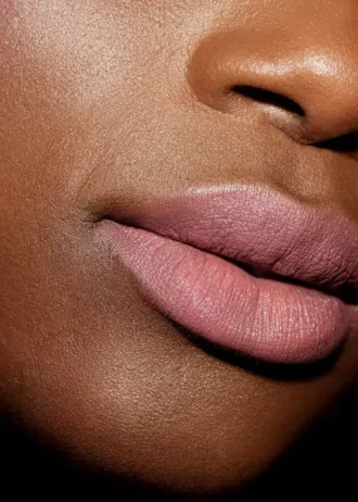 Rosy Clue Satin-Lippenfarbe