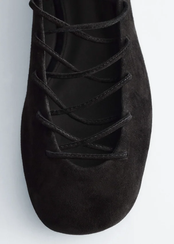 Schnürbare Ballerinas aus Leder Schnürbare Ballerinas aus Leder