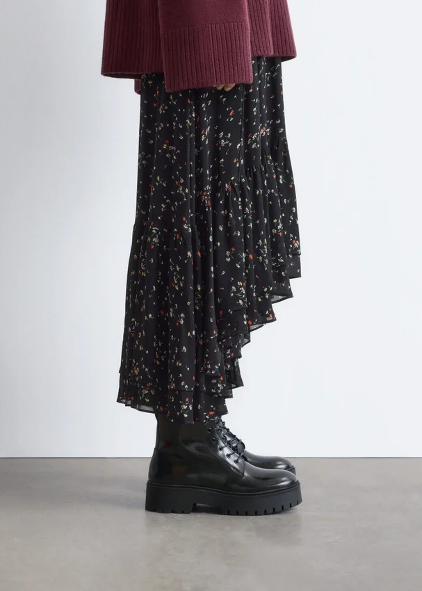 Schnürstiefel aus Leder Schnürstiefel aus Leder