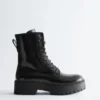 Schnürstiefel aus Leder Schnürstiefel aus Leder