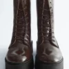 Schnürstiefel aus Leder Schnürstiefel aus Leder