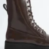 Schnürstiefel aus Leder Schnürstiefel aus Leder