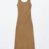 Schräg geschnittenes Midikleid