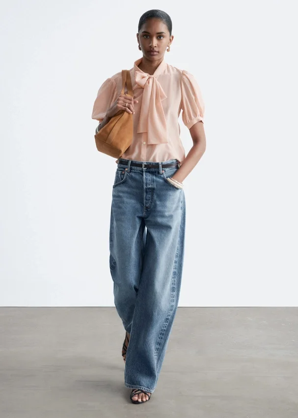 Seiden-Bluse mit Krawattenkragen Seiden-Bluse mit Krawattenkragen