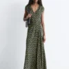 Seiden-Maxikleid mit V-Ausschnitt Seiden-Maxikleid mit V-Ausschnitt