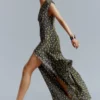 Seiden-Maxikleid mit V-Ausschnitt Seiden-Maxikleid mit V-Ausschnitt