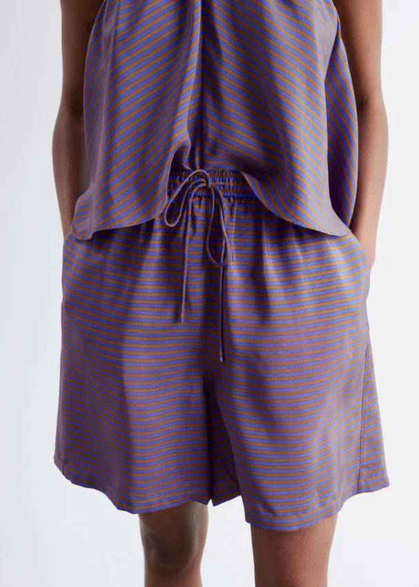 Seiden-Shorts mit Kordelzug Seiden-Shorts mit Kordelzug