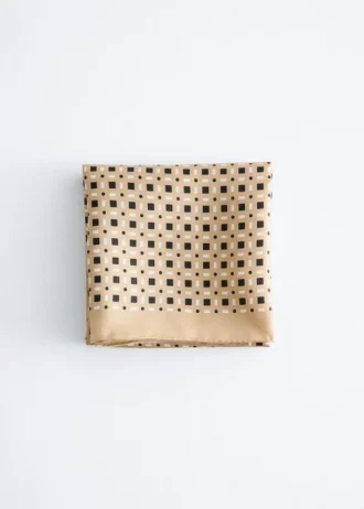 Seidenschal mit geometrischem Muster